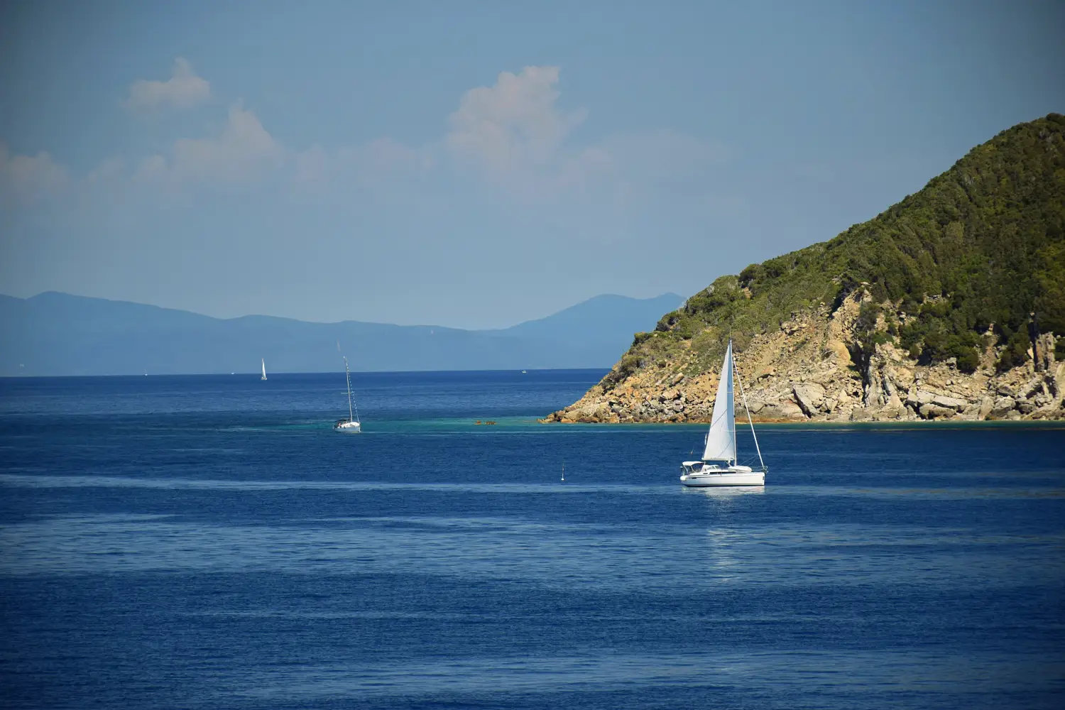 Ferry à Cavo image